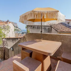 https://rose-deden-par-dodo-a-cassis.fr-provencehotel.com